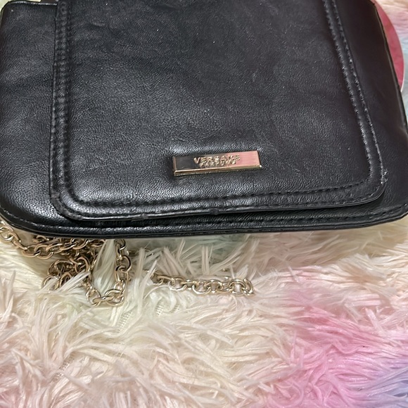 Versace Parfums Vintage Crossbody & Free Jewelry  light wear as she is Vintage - Picture 10 of 17